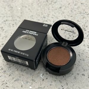 MAC Cosmetics Eye Shadow - Mulch Velvet